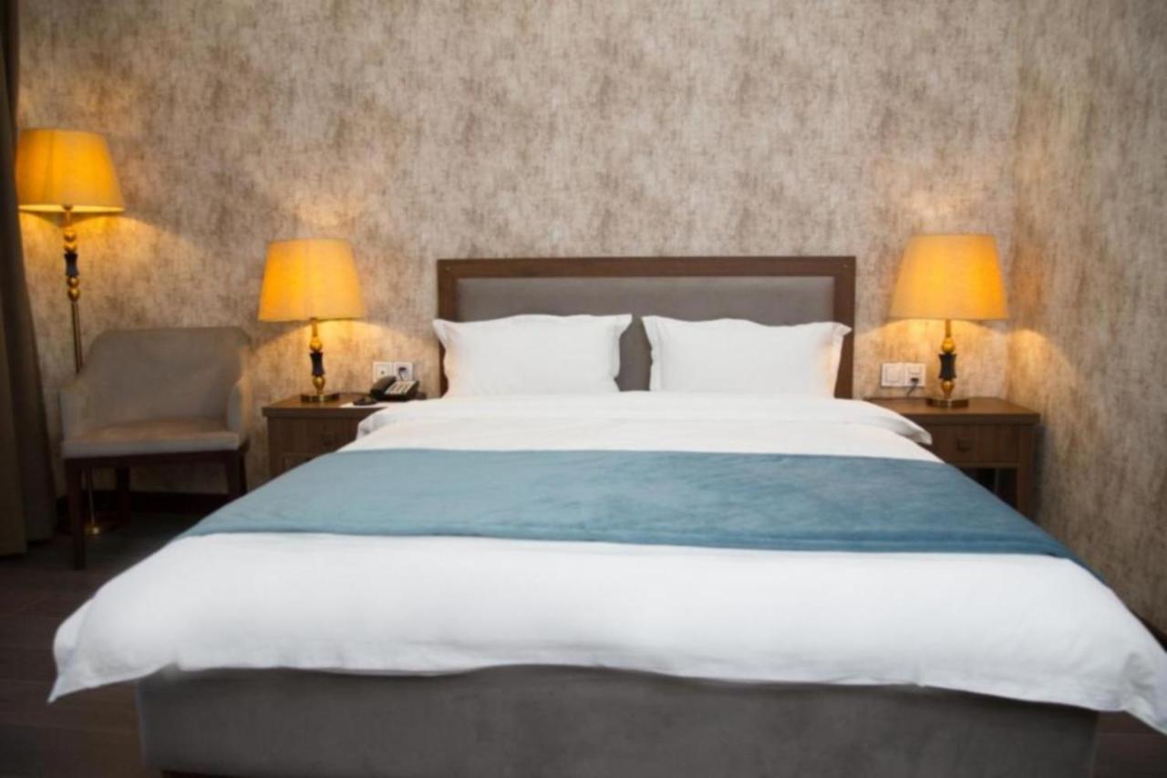 Macara Sheki City Hotel Экстерьер фото